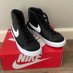 Nike Blazer Mid '77 sneakers